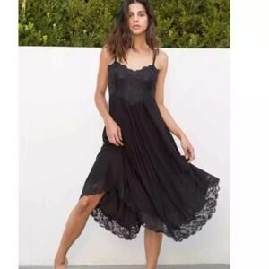 HAH The Evelyn Lace Corset Midi Dress in Noir NWT medium Whimsigoth Glamgoth